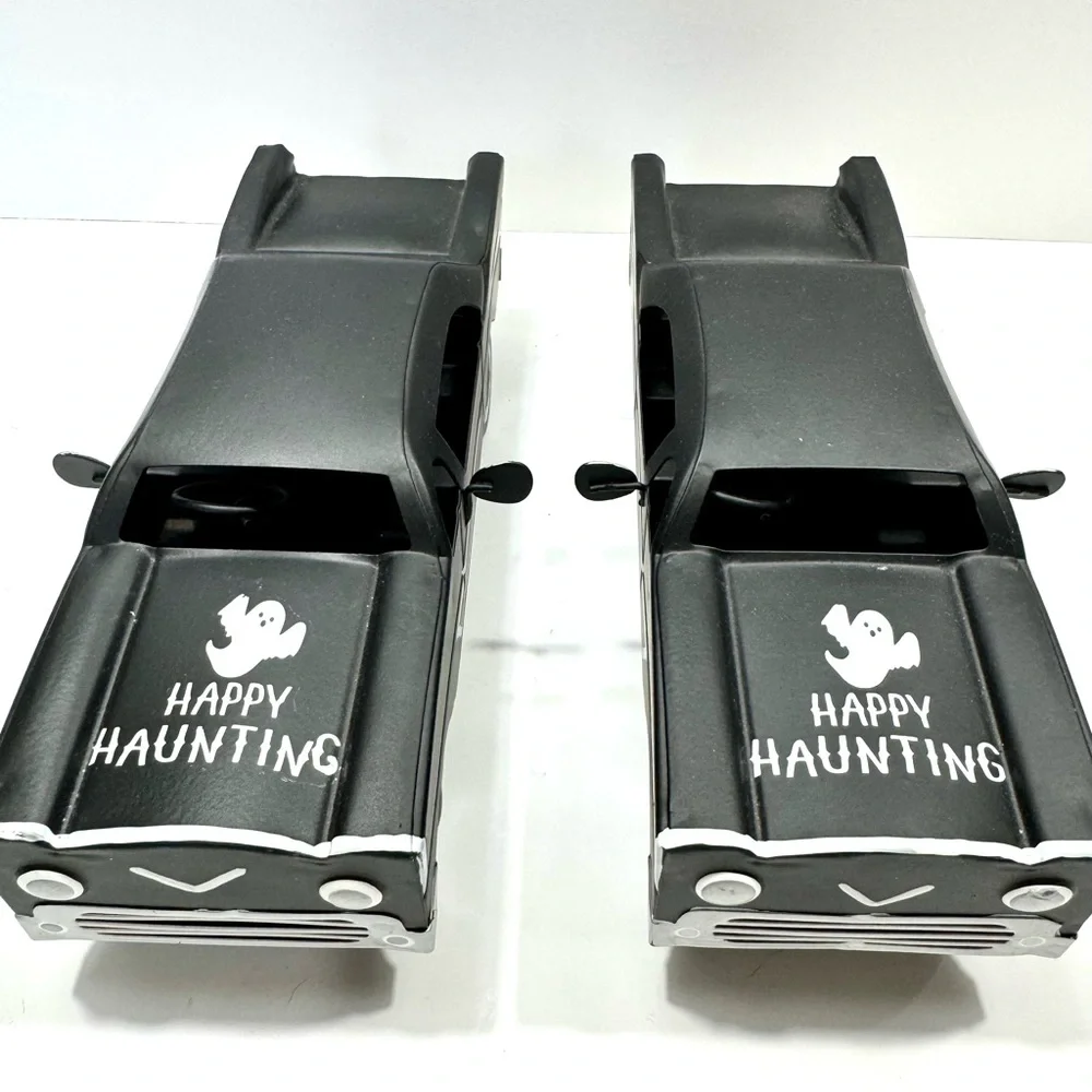 TARGET HYDE & EEK HAPPY HAUNTING GHOST CARS SET OF 2